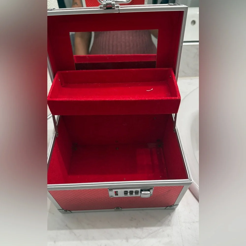 Vanity box